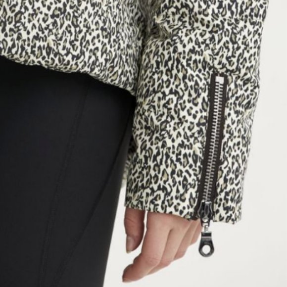 Varley Carmeline Puffer Jacket in Micro Leopard Print - Picture 7 of 16